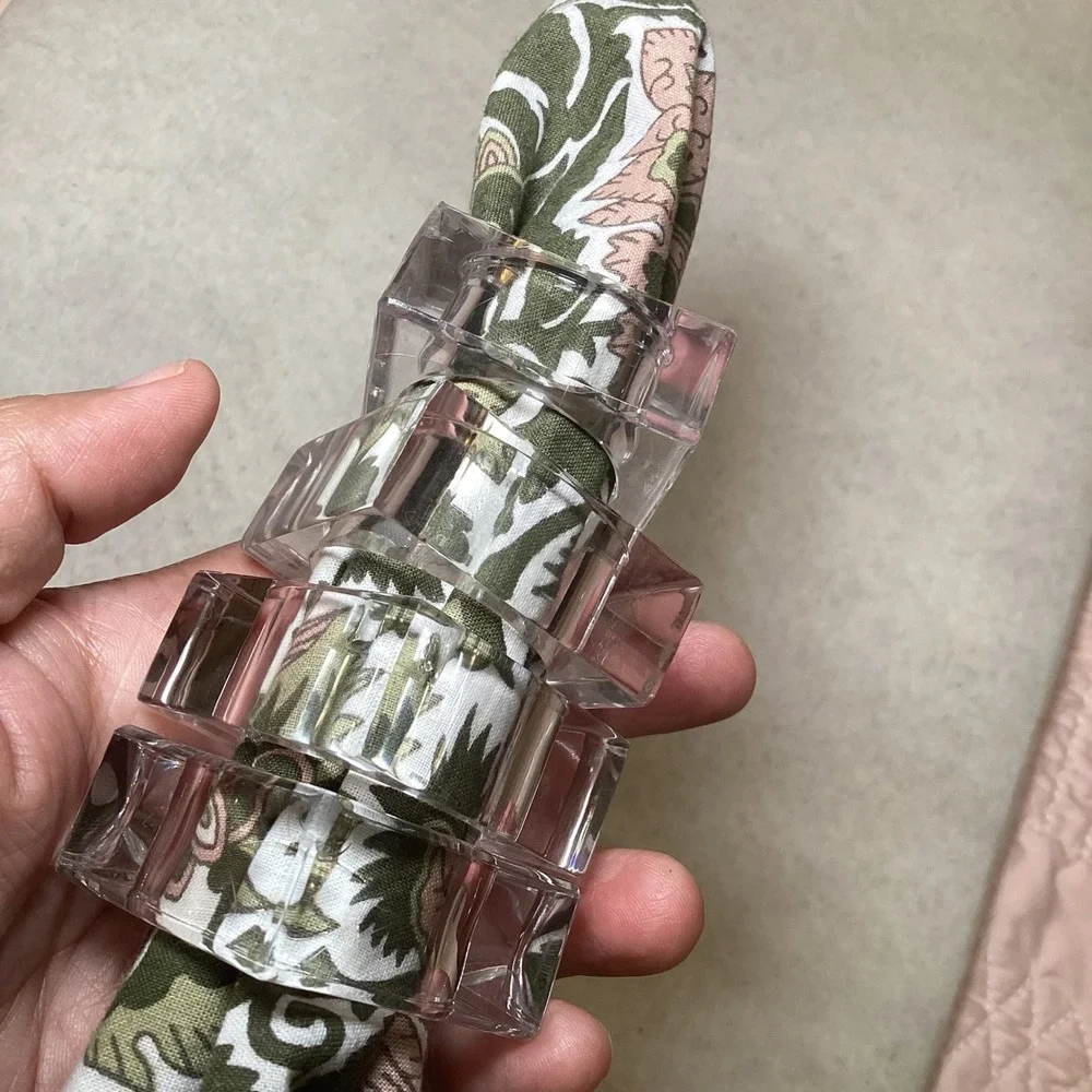 Vintage Set of 4 Clear Acrylic Square Napkin Rings Lucite Style Geometric Modern